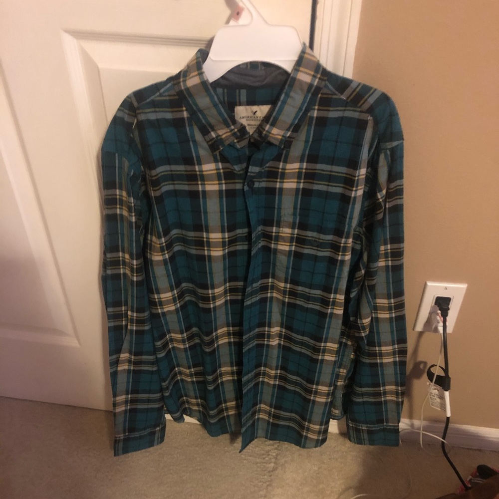 American Eagle plaid button down (men)